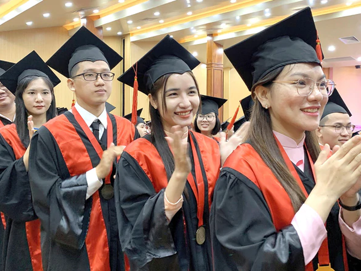 Vietnam proposes talent visa, 5-year personal income tax exemption for foreign experts