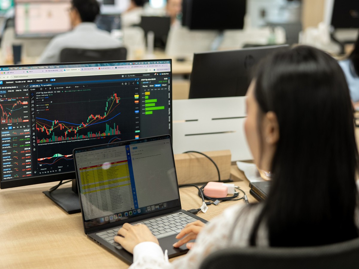 Deeper stock market could ease interest rate pressures in Vietnam