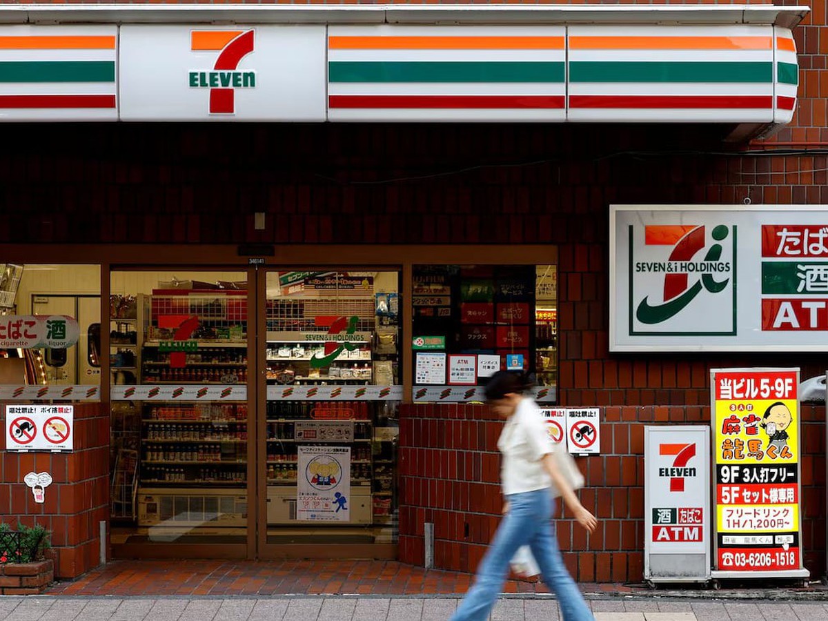 Japan's beleaguered shoppers are a worry for convenience stores and the economy