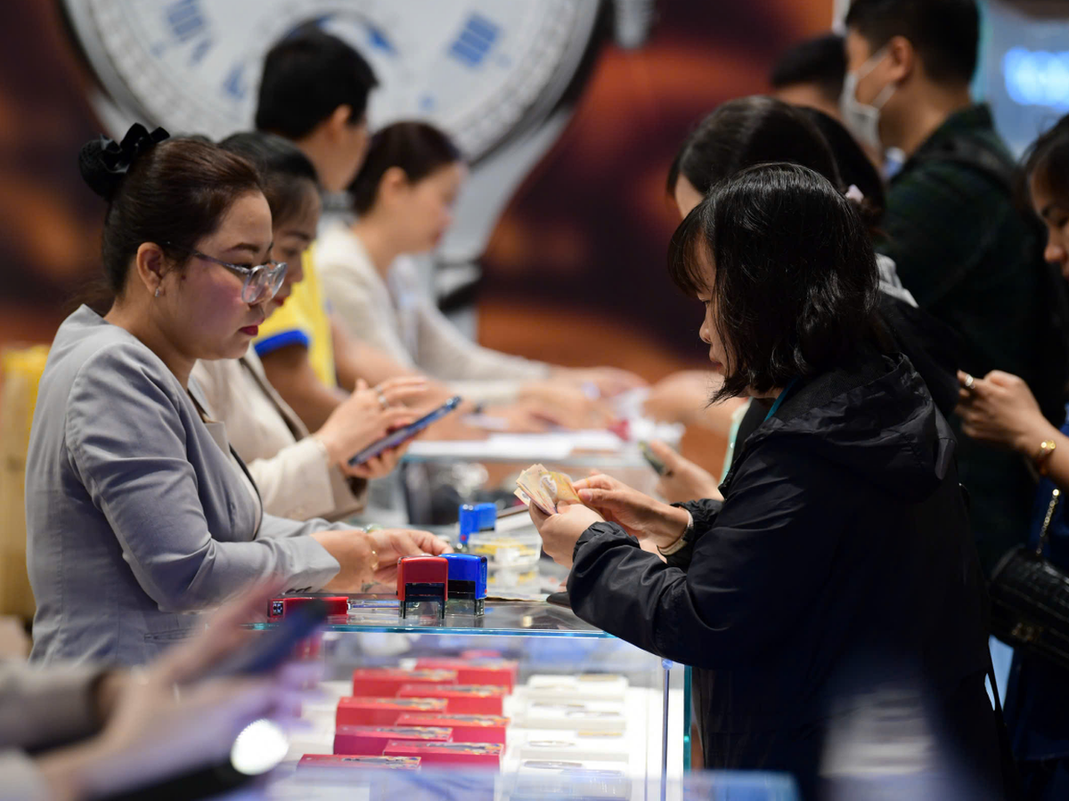Int’l experts highlight key priorities for Vietnam’s high-income ambition