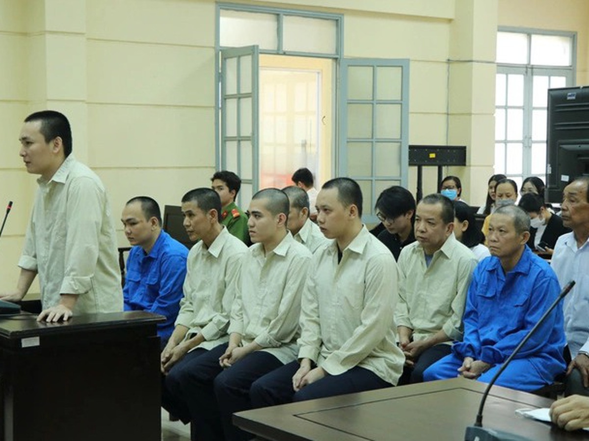 11 sentenced in Ho Chi Minh City over coffin-carrying stunt to promote clothing on social media