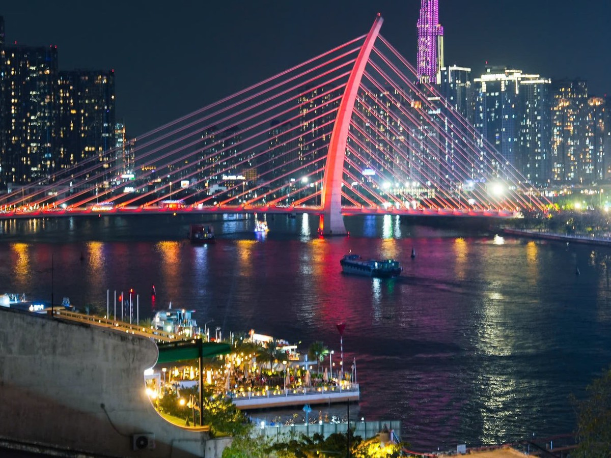 Ho Chi Minh City’s nighttime economy must move beyond ‘sidewalk drinking culture’