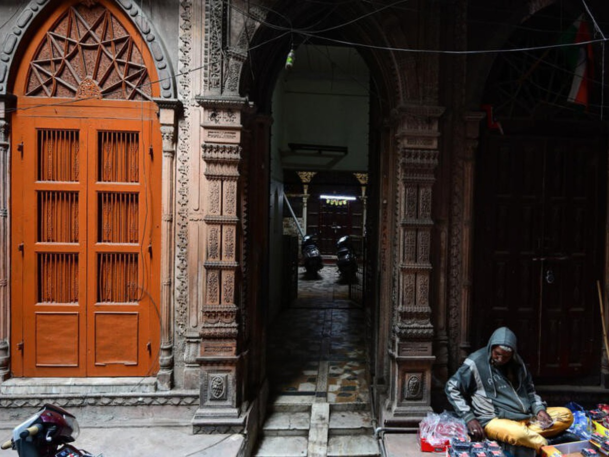 India's historic haveli homes caught between revival and ruin