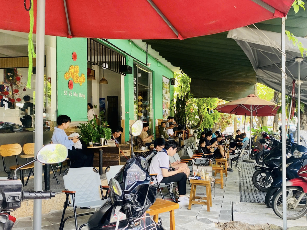 In Da Nang, clearing sidewalks demands consistency, not one-off campaign