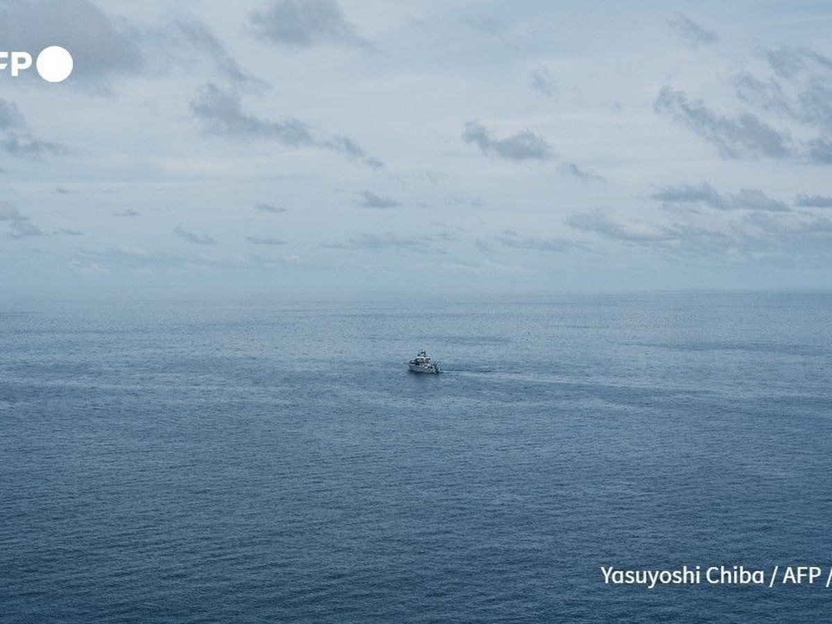 Ocean temperatures near record high in March