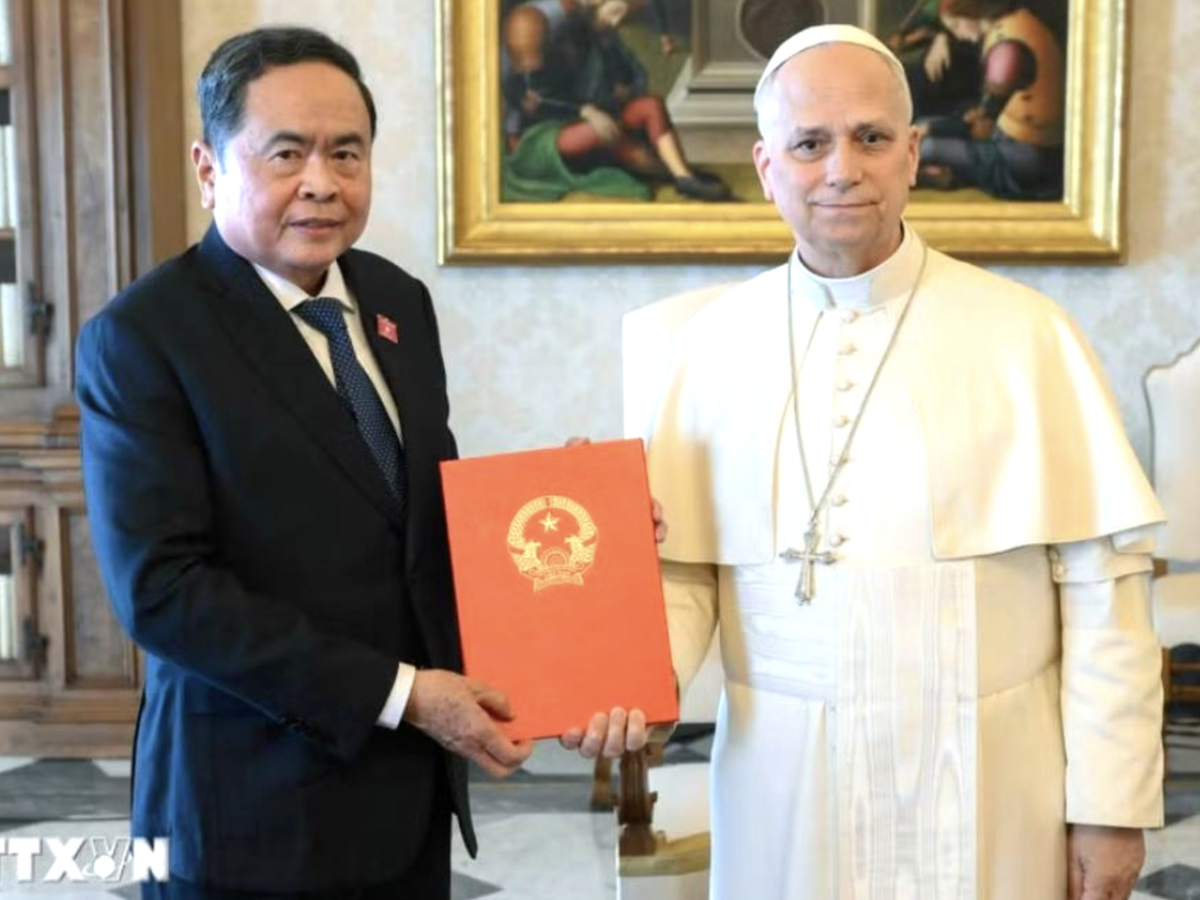 Breakfast @ Tuoi Tre News — April 12