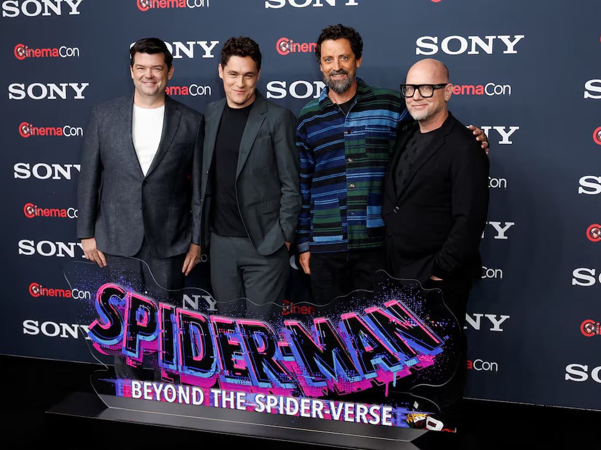 Cinemas see summer sizzle in 'Spider-Man' and 'Star Wars'
