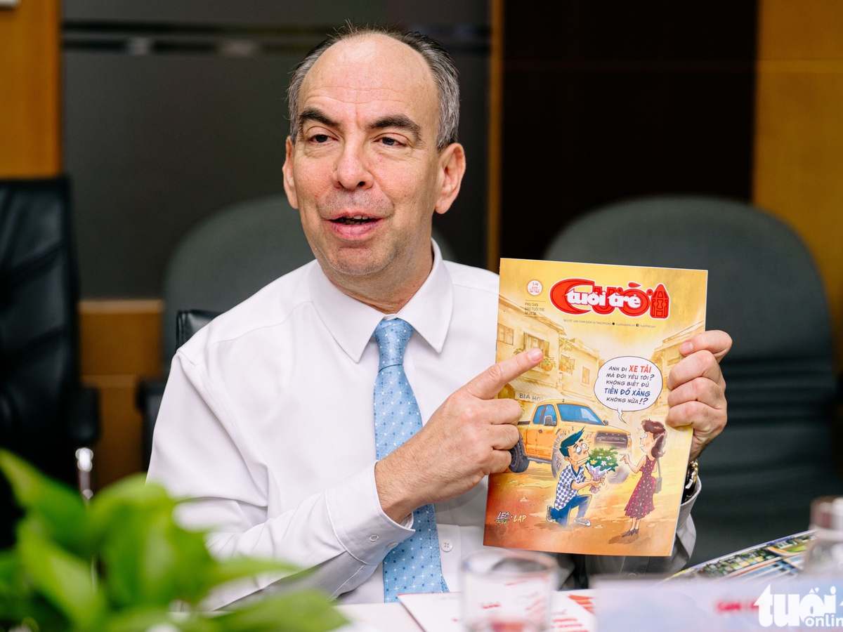 Cuba ambassador seeks stronger media ties during visit to Vietnam’s Tuoi Tre