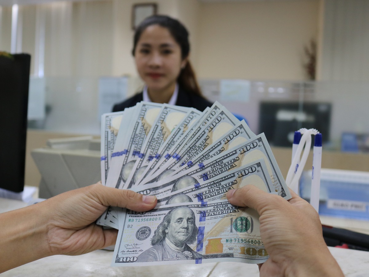 Overseas remittances to Ho Chi Minh City fall nearly 17% year on year in Q1