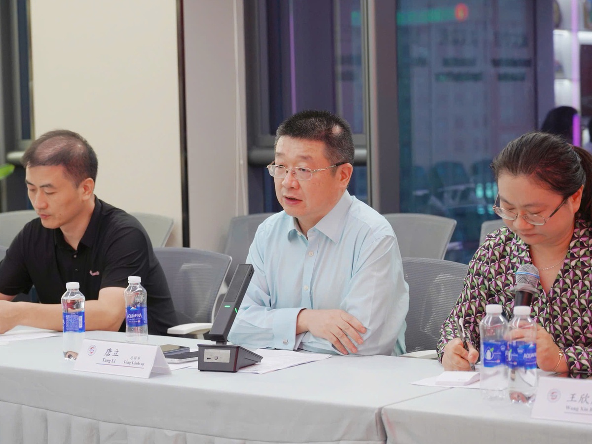 Chinese firms ramp up high-tech investment in Vietnam as capital flows accelerate