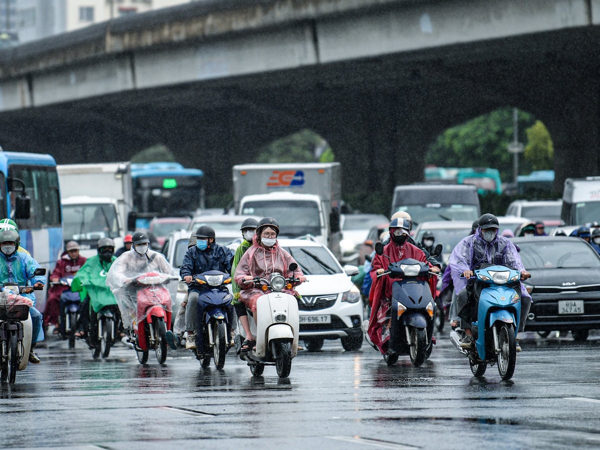 Breakfast @ Tuoi Tre News — April 20