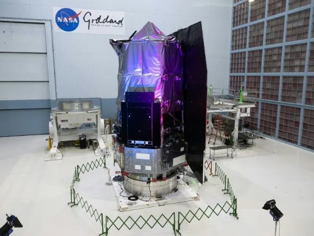 NASA unveils new space telescope to give 'atlas of the universe'