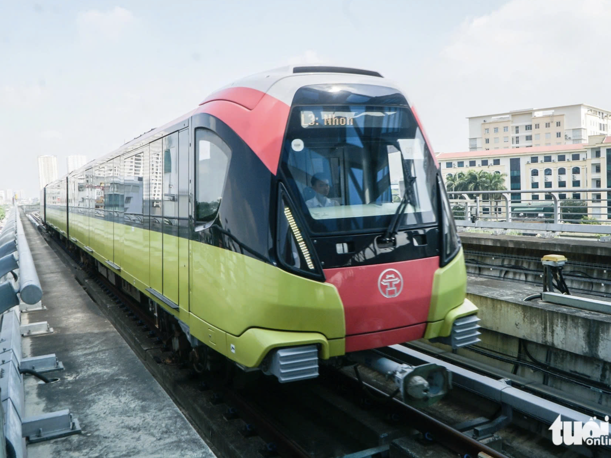 Breakfast @ Tuoi Tre News - April 24