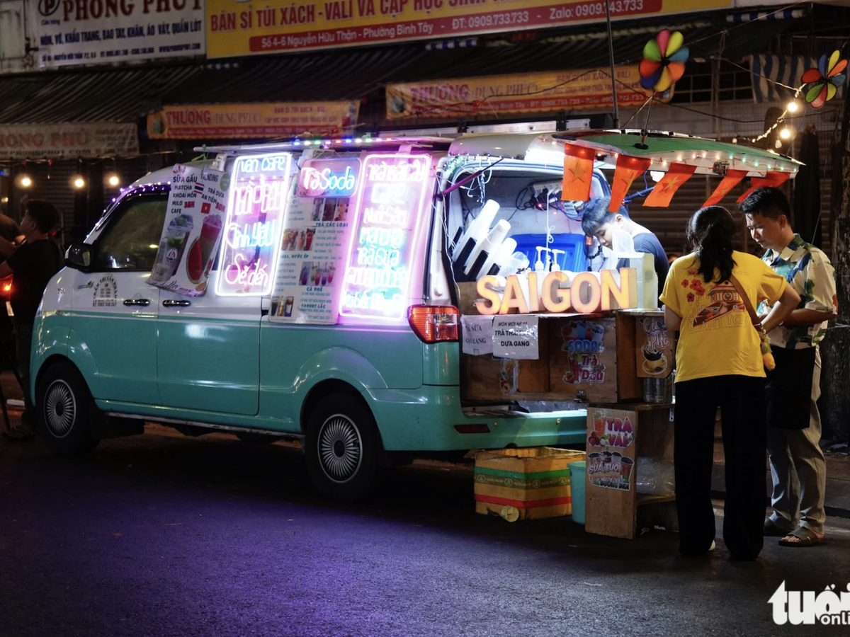 Breakfast @ Tuoi Tre News - April 25