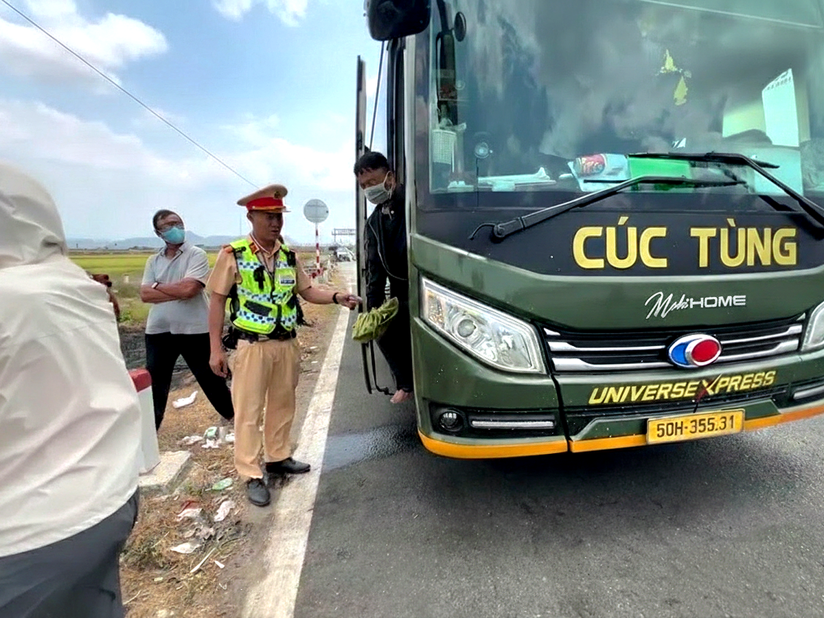 Vietnamese driver, owner fined $3,700 for carrying 47 passengers on 34-seater bus