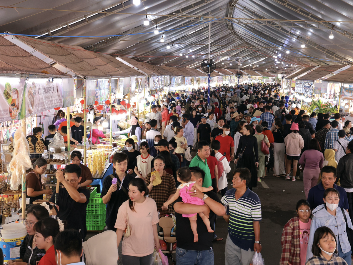 Southern folk cake fest kicks off in Vietnam’s Can Tho