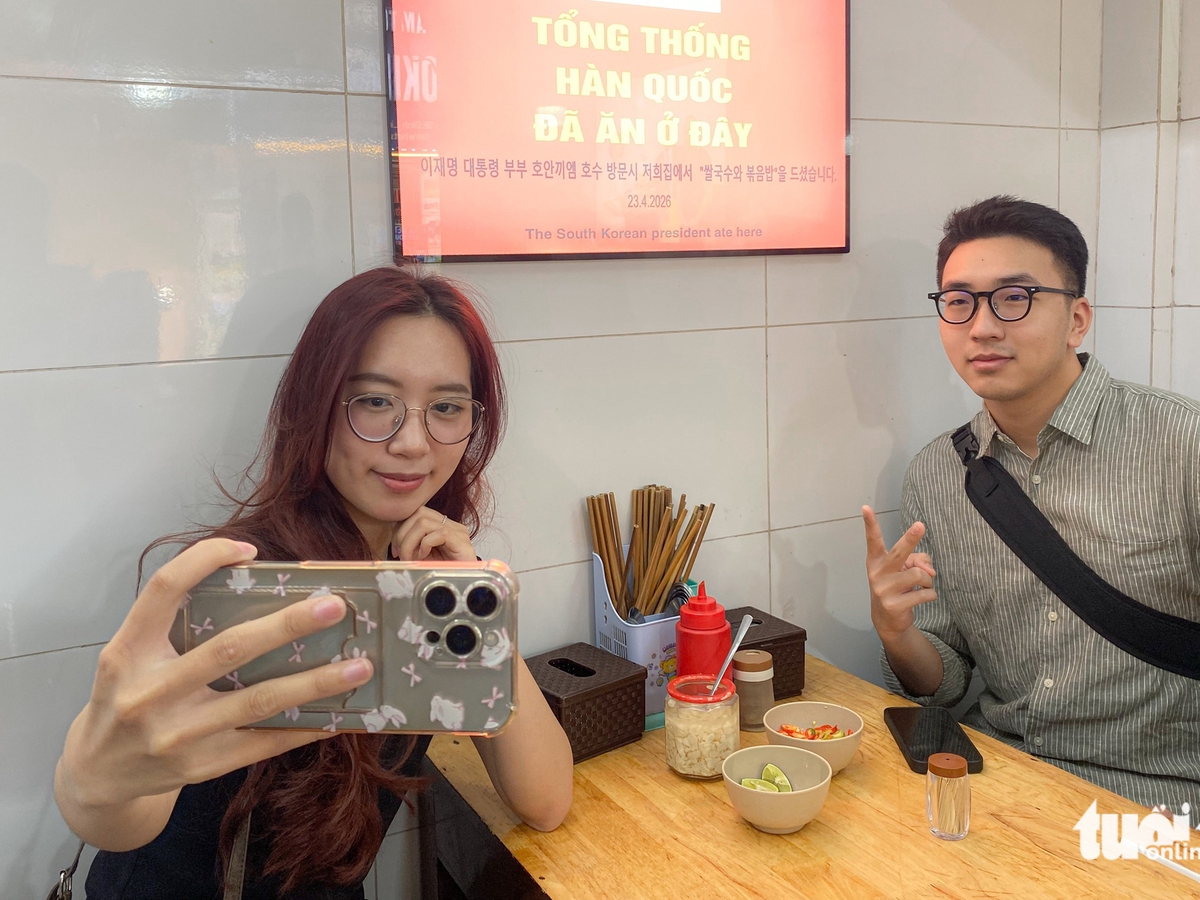 Hanoi 'pho' restaurant draws crowds after South Korea’s Lee Jae Myung visit
