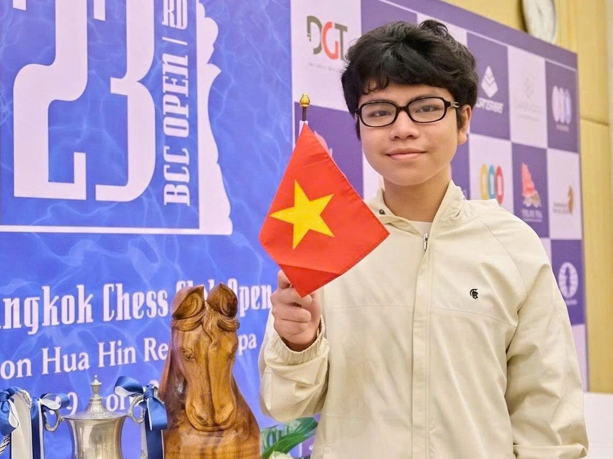 Vietnam’s 15-year-old defeats world No. 3 Caruana, finishes 3rd in online blitz chess event