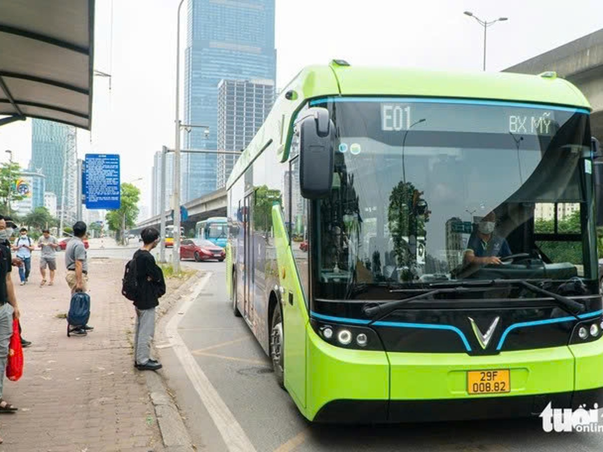 Hanoi denies reports of free bus rides for all residents
