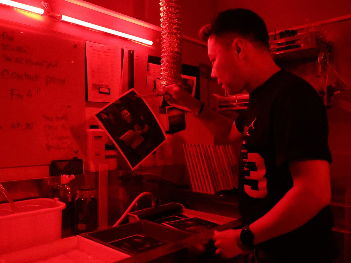 Young Vietnamese revive analog photography as film processing gains niche following