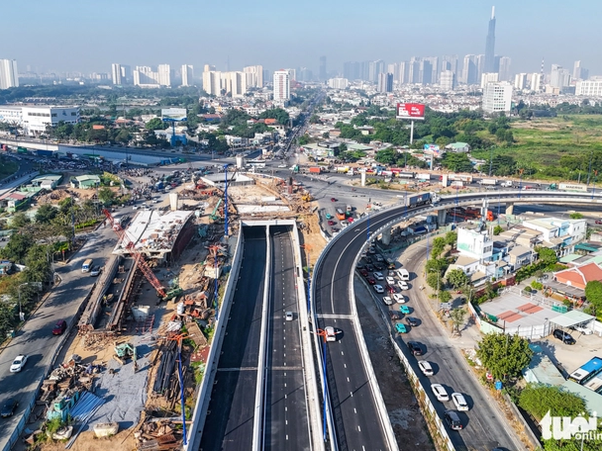 Railway connecting Ho Chi Minh City, Long Thanh airport to break ground before July 2
