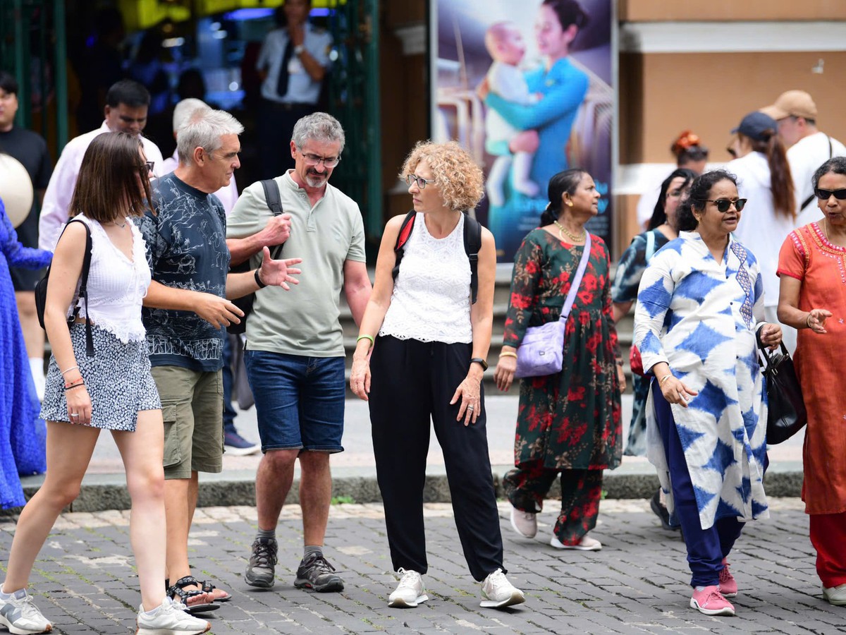 Ho Chi Minh City steps up tourism accommodation checks, including mandatory foreign guest registration