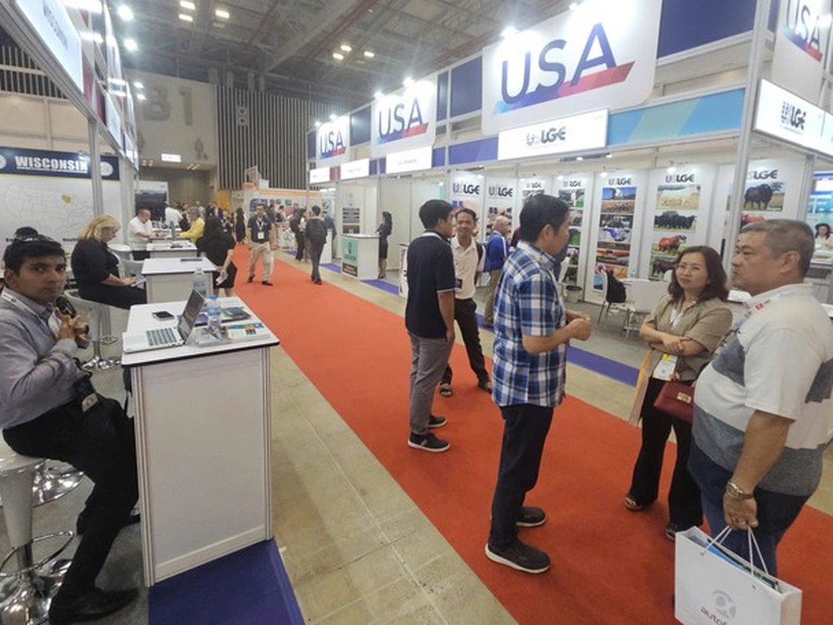 Vietnam’s billion-dollar livestock export goal no longer a distant dream: former official