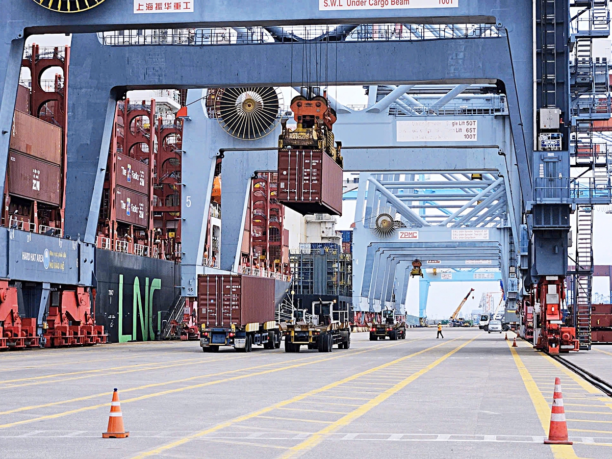 Ho Chi Minh City launches maritime finance ecosystem to retain shipping capital flows in Vietnam