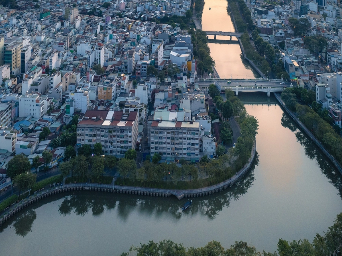 Ho Chi Minh City’s canals gradually come back to life