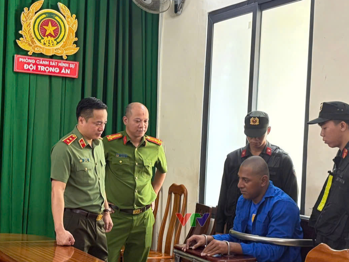 8 arrested for helping Samoan suspects flee after shooting of 2 Australians in Ho Chi Minh City