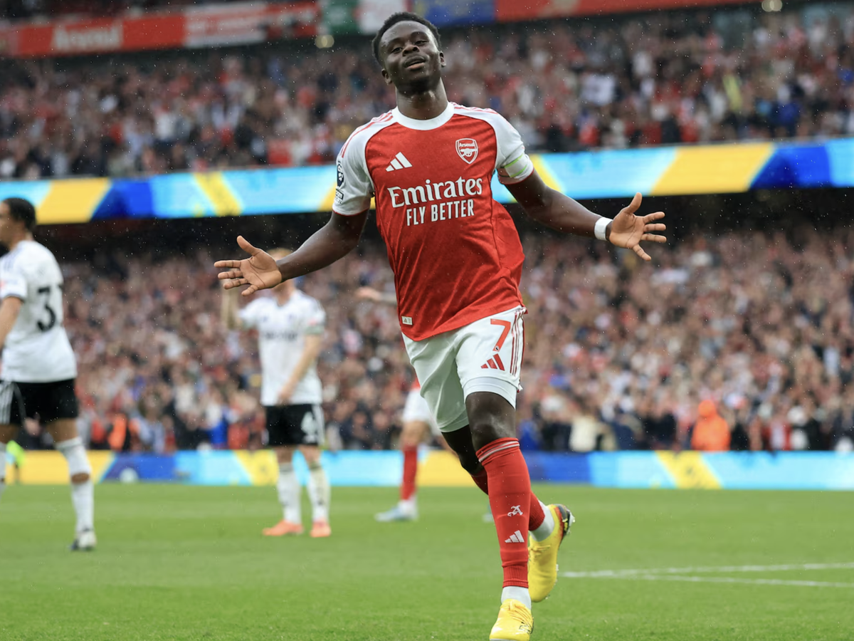 Arsenal blow away Fulham to turn up heat on Man City, West Ham suffer blow