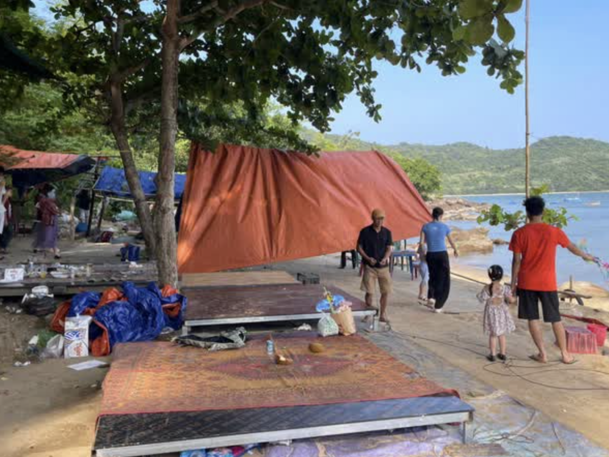 Da Nang tackles tourist harassment, littering at popular attractions