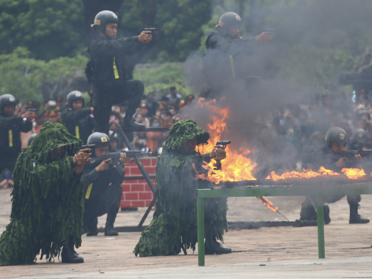 Officers to stage firearms, motorcycle, cavalry performances in Vietnam’s Hue in June