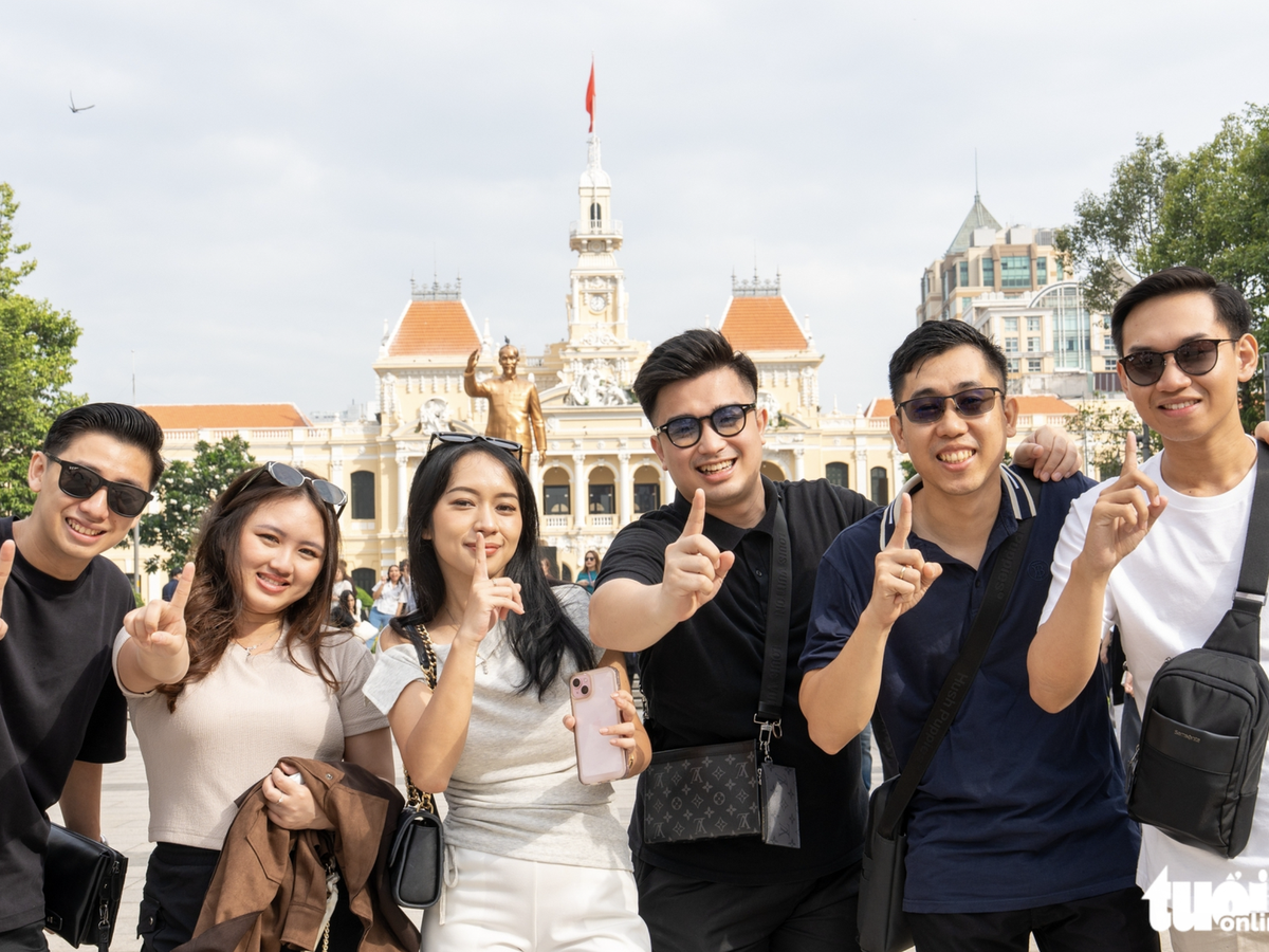 Nearly 1,000 Indonesian travelers visit Ho Chi Minh City for ‘pho,’ coffee experience