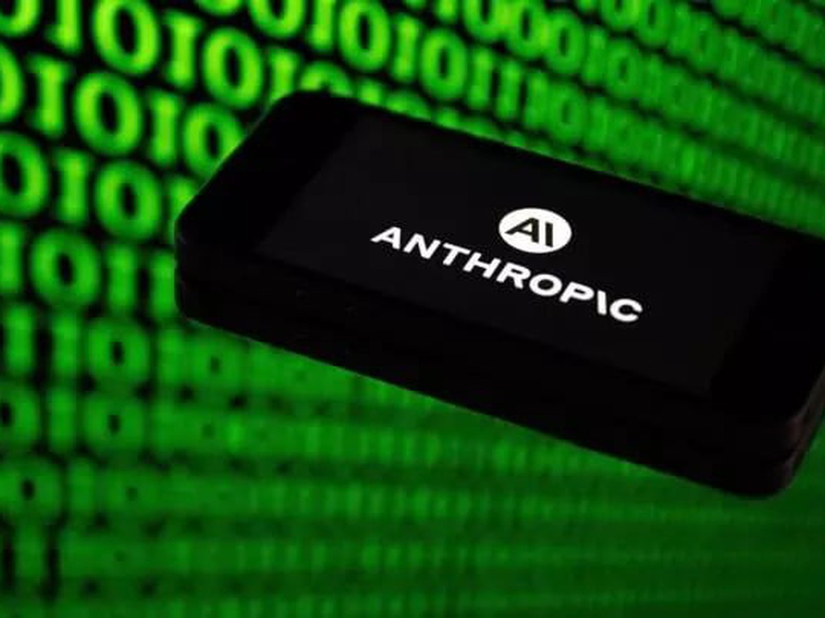 Anthropic opens most powerful AI model to public w