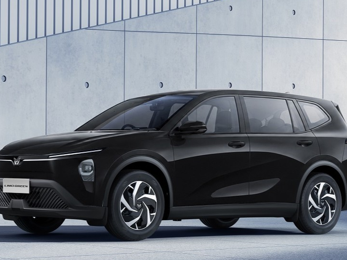 Vietnamese EV maker VinFast teams up with international partners to advance self-driving technology