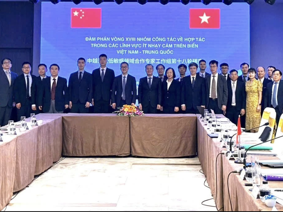 Vietnam, China hold talks on East Vietnam Sea issues