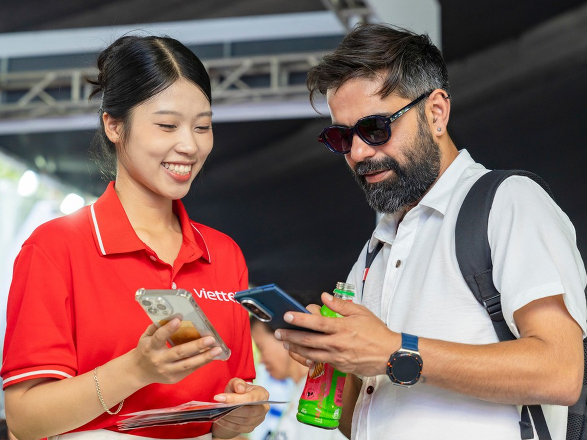 Int’l visitors embrace familiar QR payment apps at Vietnam’s