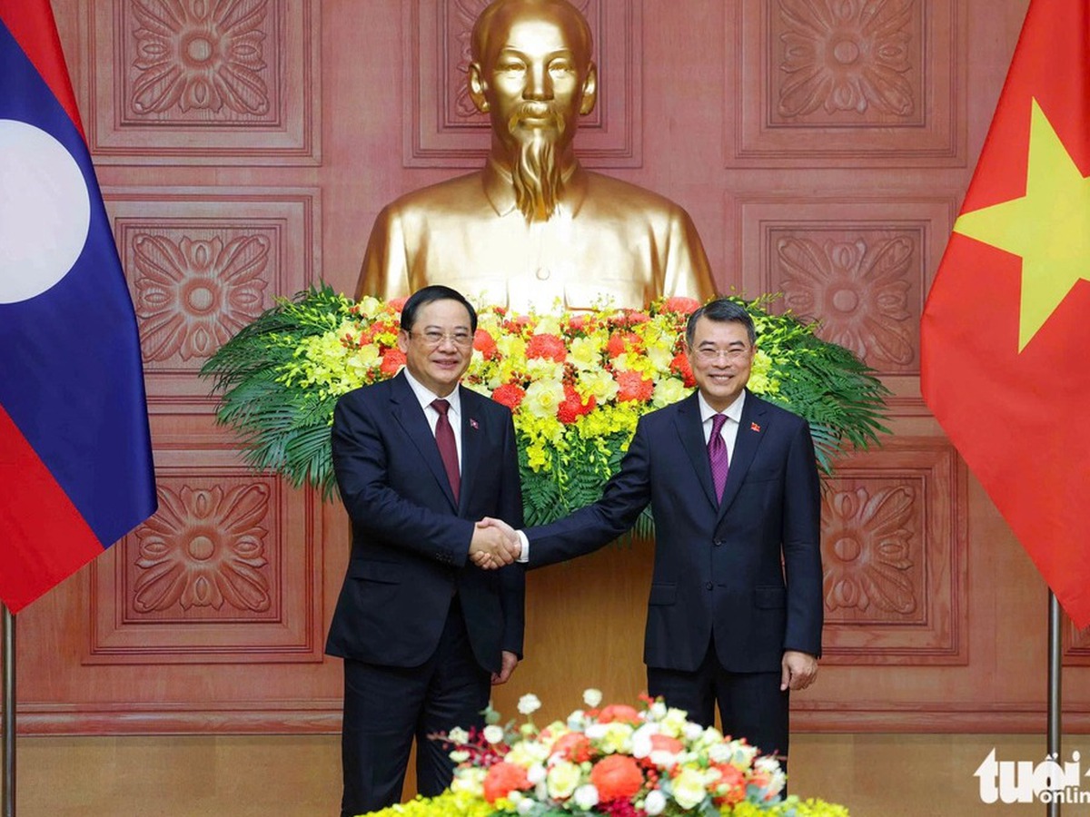 Vietnam, Laos aim to boost economic linkage, cooperation acr