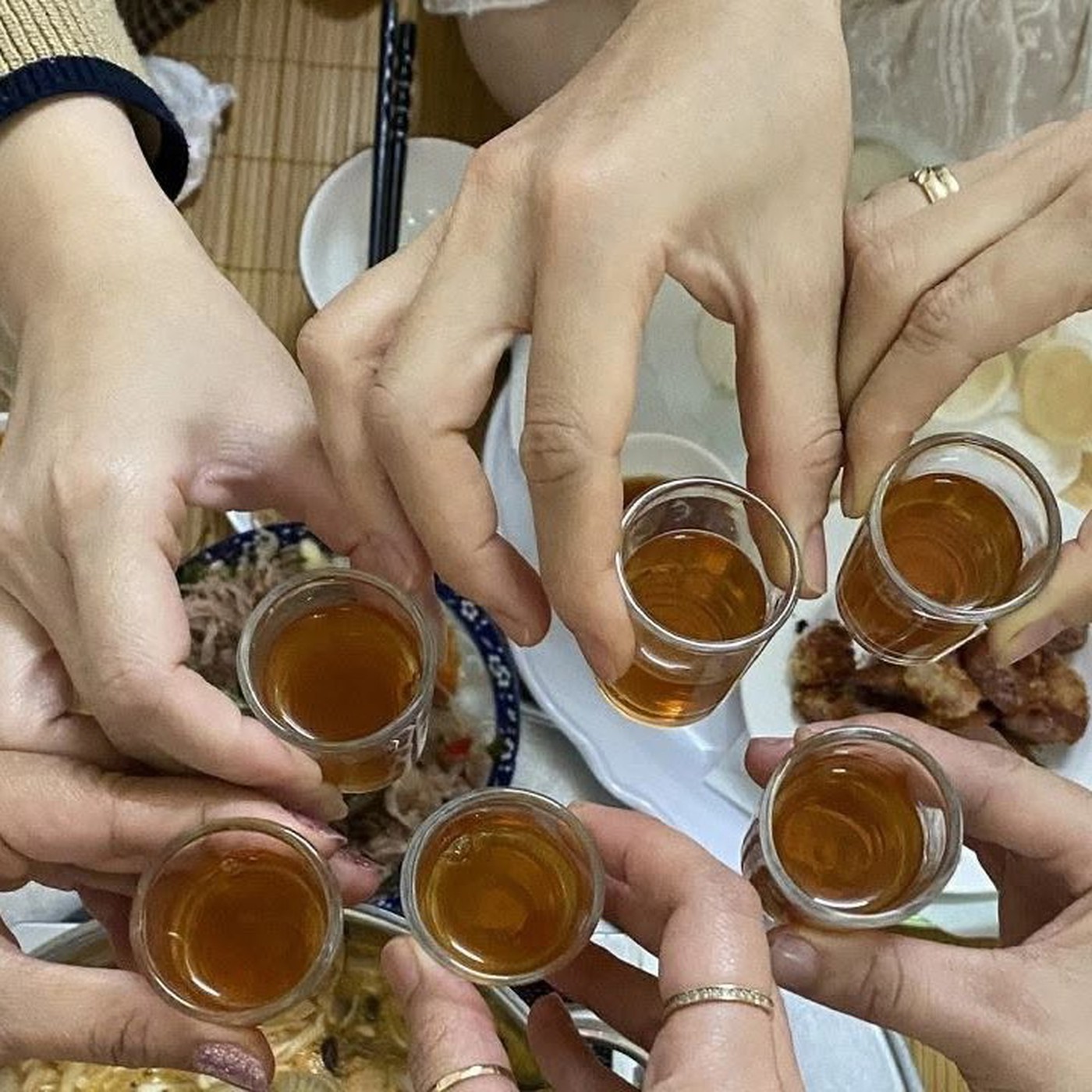 Chuyên gia lên tiếng trước đề xuất bỏ giấy phép kinh doanh rượu