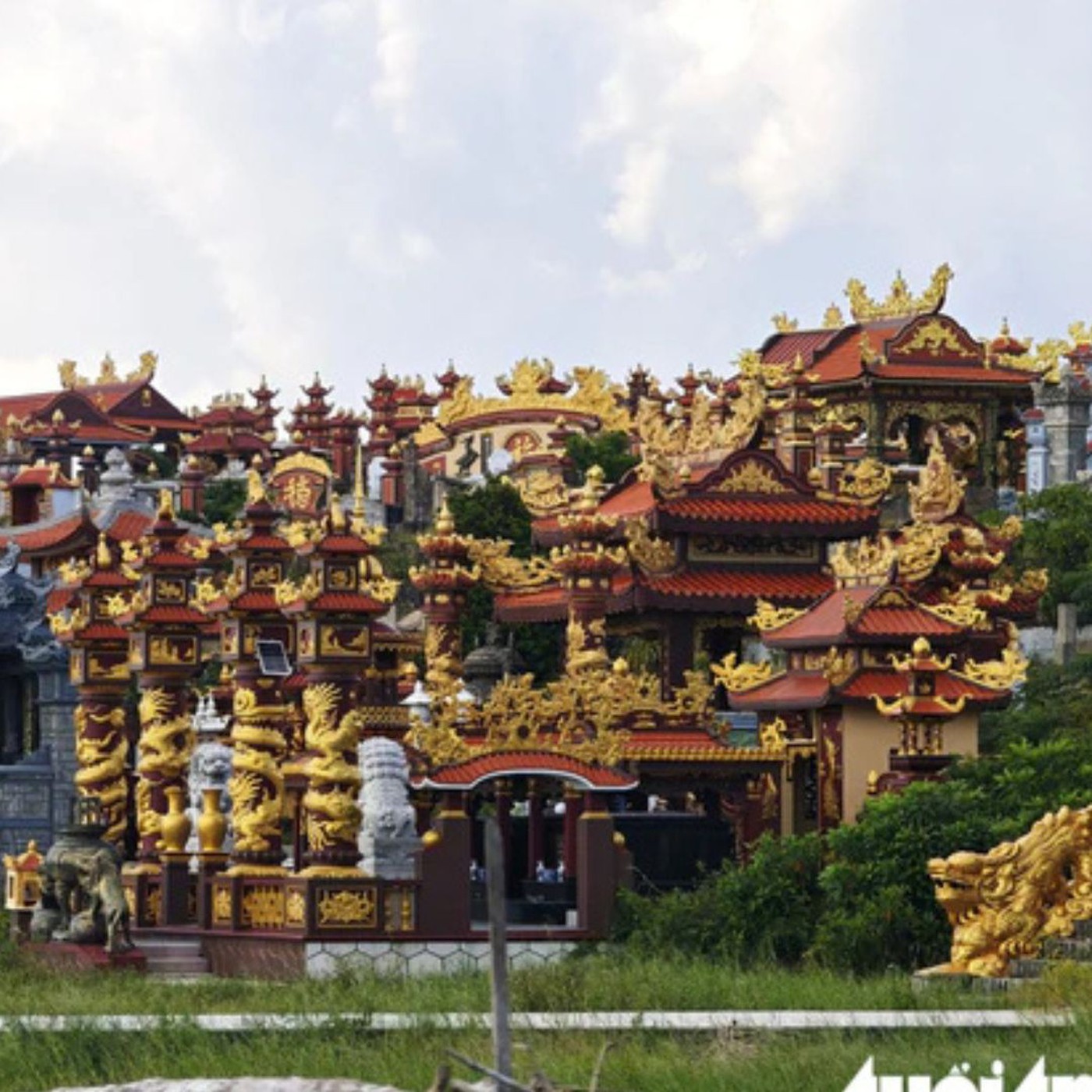 Một phường ở Huế đóng cửa nghĩa trang để dành quỹ đất cho hạ tầng và phát triển du lịch biển