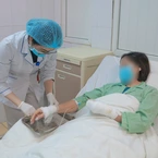 Cảnh báo nguy hiểm khi sử dụng hóa chất thông bồn cầu