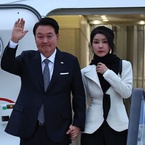 Tổng thống Hàn Quốc Yoon Suk Yeol được trả tự do, vì sao?