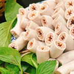 Hà Nội truy xuất nguồn gốc 'lòng se điếu dài 40m'; TP.HCM kiểm tra nhiều điểm bán lòng heo