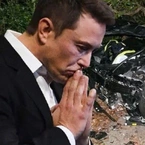 Tai nạn chết người liên quan chế độ tự lái, Tesla bị phạt hơn 6.400 tỉ