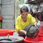 Lê Thị Hương Diệp: Làm 12 tiếng mỗi ngày để nuôi ước mơ đại học