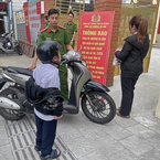 Bất ngờ sau câu chuyện 'con không chịu đi học, mẹ chở thẳng tới đồn công an' ở Đà Nẵng