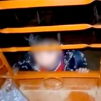 Học sinh lớp 1 bị 'bỏ quên' trong lớp học khóa kín đến tối ở Sơn La