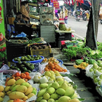 Chợ chiều cuối năm và những nhịp sống dân sinh