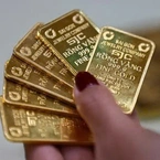 Vay hơn 5.800 lượng vàng từ lúc giá chỉ 17 triệu đồng/lượng, một doanh nghiệp ôm khoản nợ gần 900 tỉ